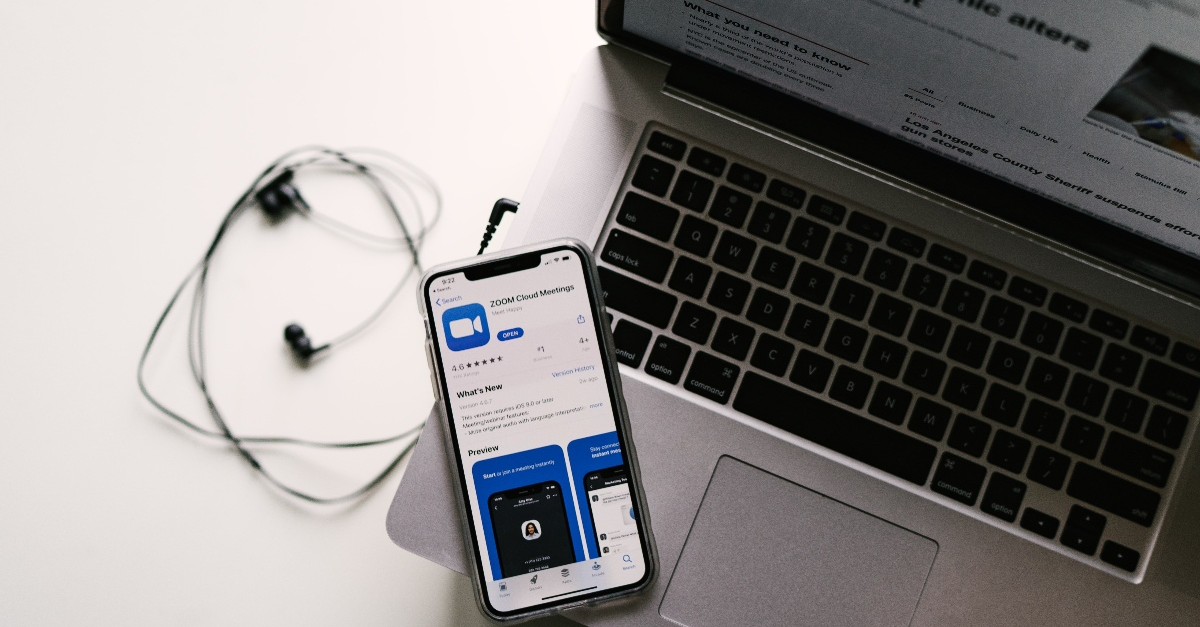 Zoom   Meetings   and   App